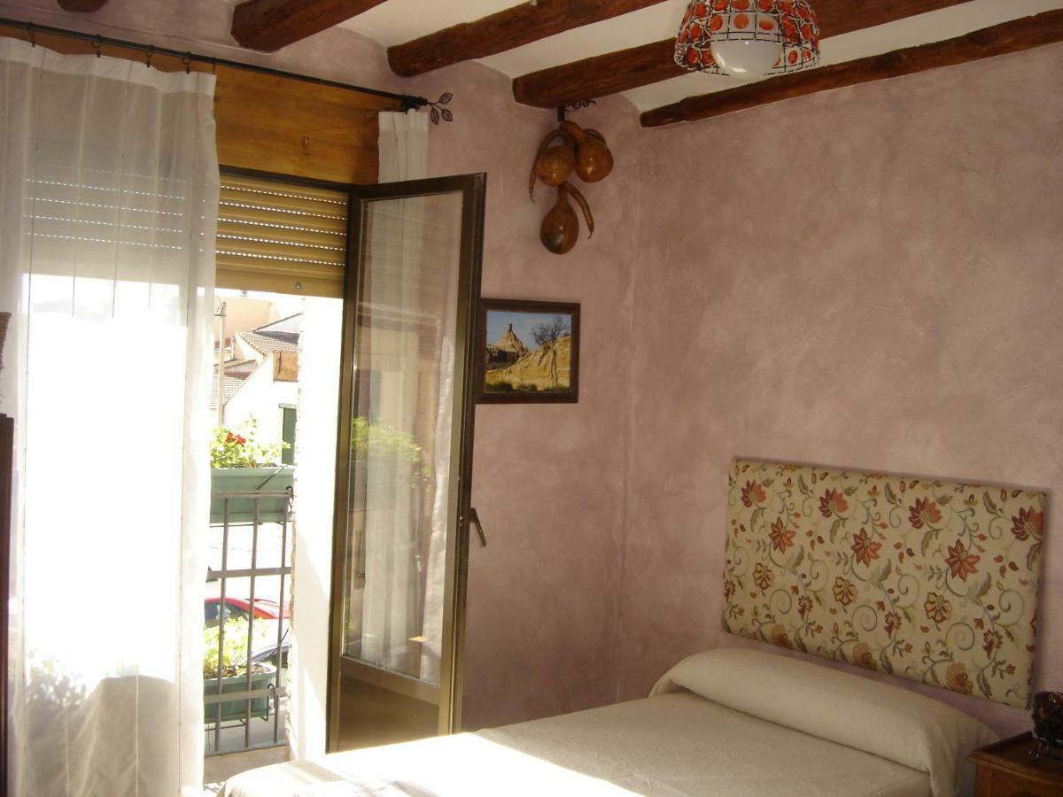 Agroturismo "La Bardena Blanca Ii" Аргедас Екстериор снимка